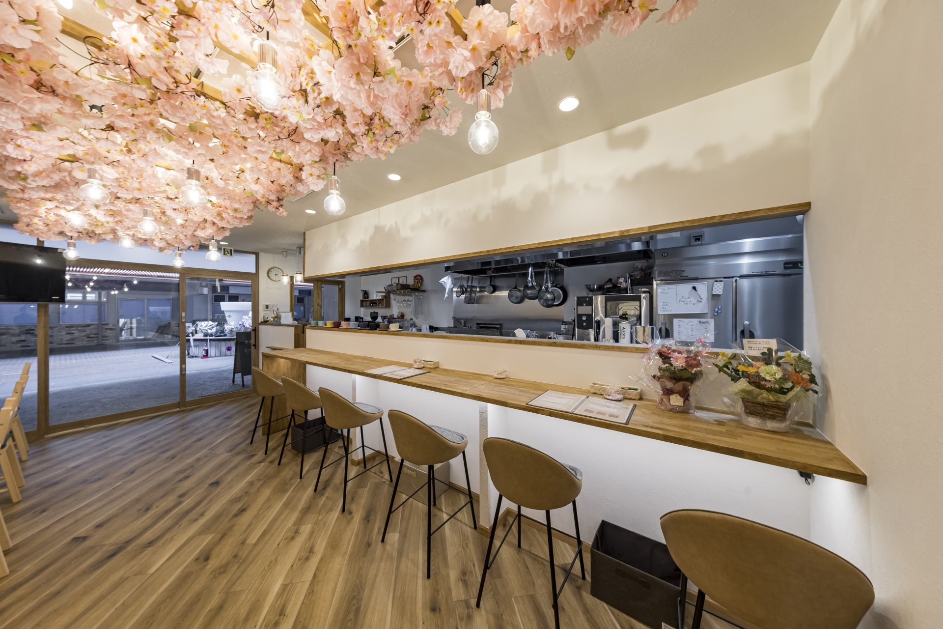 cafe&BAR ヒトトセ